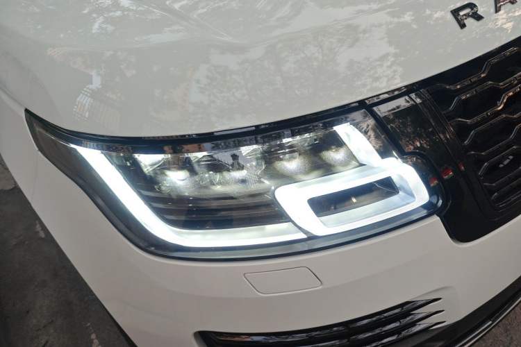 Used Land Rover Range 2014 3.0 SC V6 Vogue Right Front Headlight