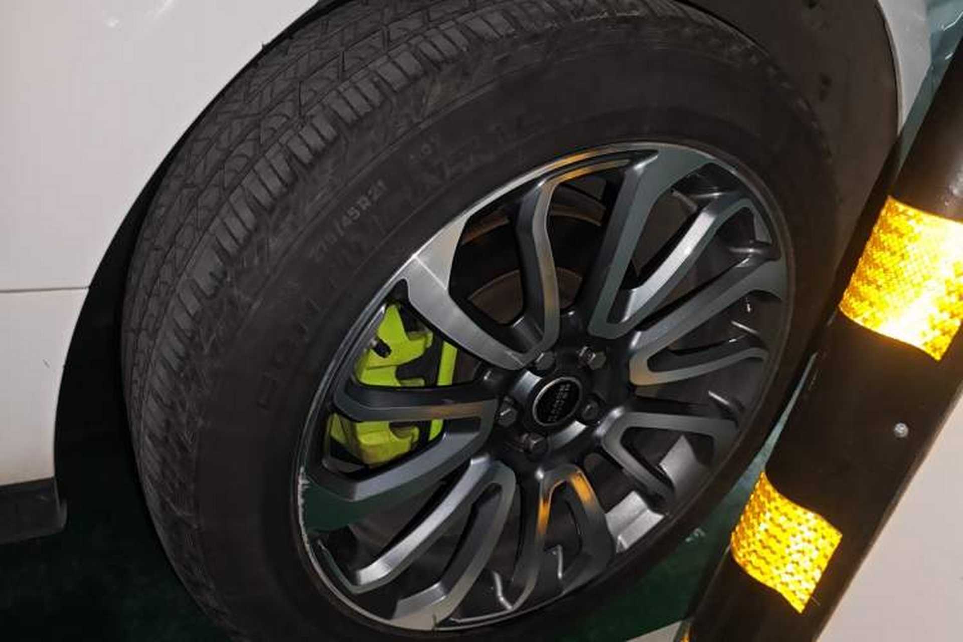 Used Land Rover Range 2014 Revised 3.0 SC V6 Vogue Right Front Wheel Hub