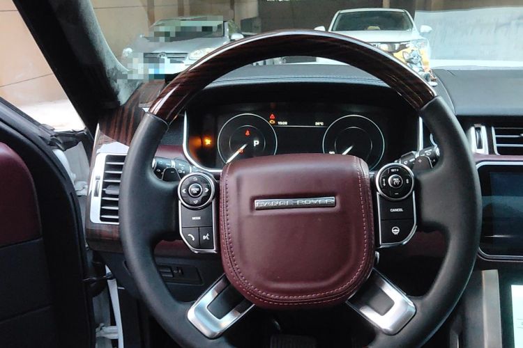 Used Land Rover Range 2014 3.0 SC V6 Vogue SE Long-Wheelbase Edition Steering Wheel