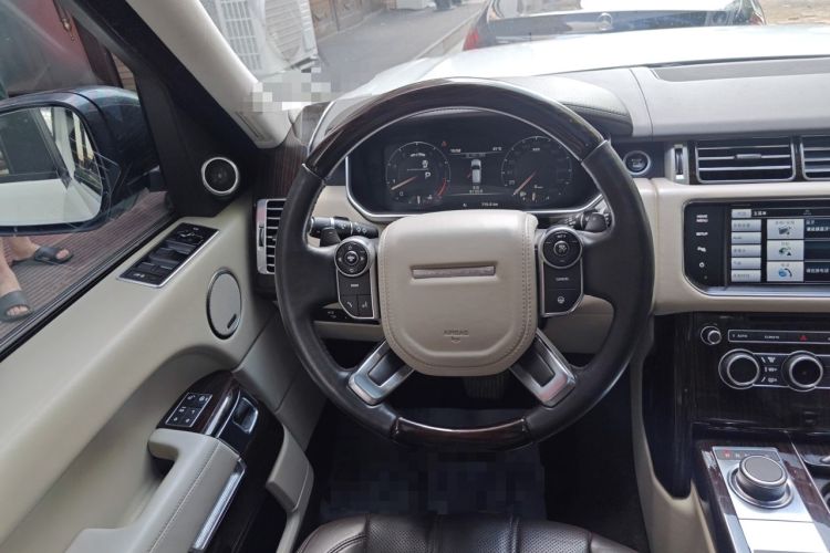 Used Land Rover Range 2014 Revised 3.0 SC V6 Vogue Steering Wheel