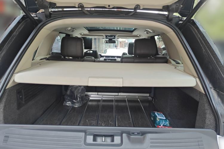 Used Land Rover Range 2014 Revised 3.0 SC V6 Vogue Trunk