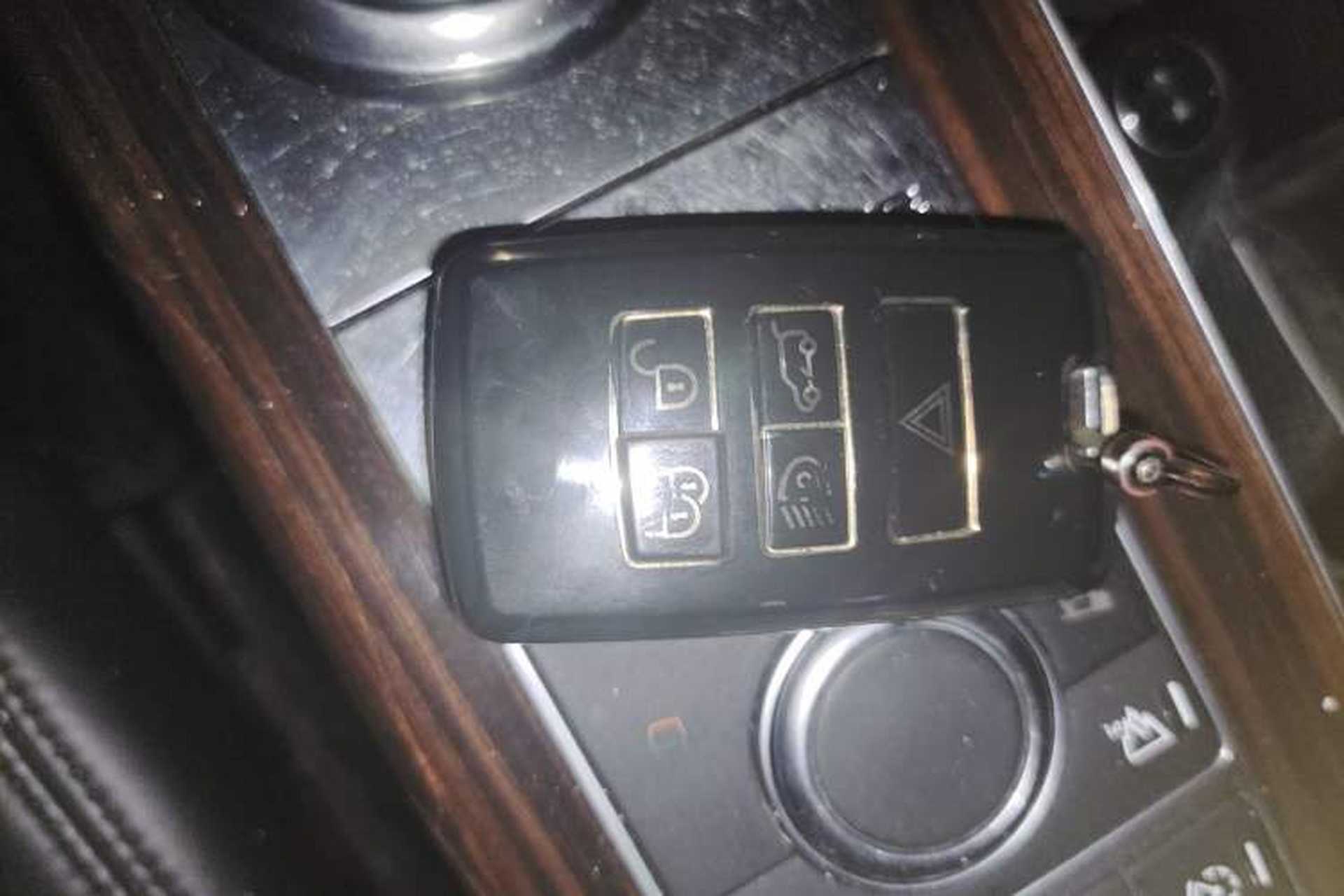 Used Land Rover Range 2014 3.0 SC V6 Vogue Vehicle Key