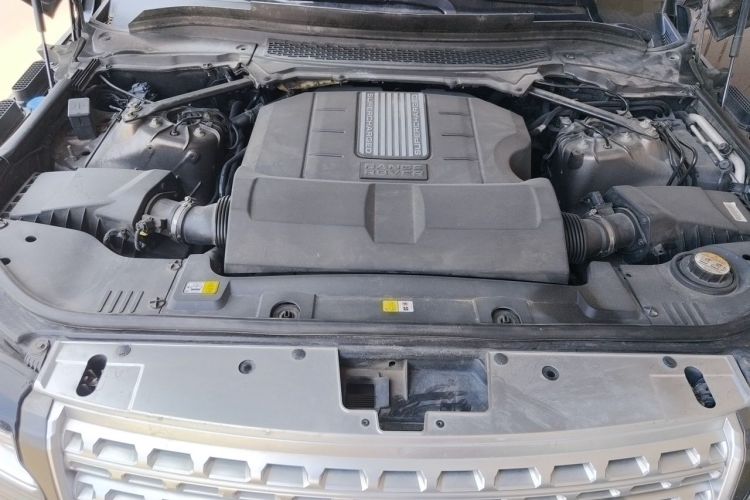 Used Land Rover Range 2014 3.0 SC V6 Vogue SE Engine Bay