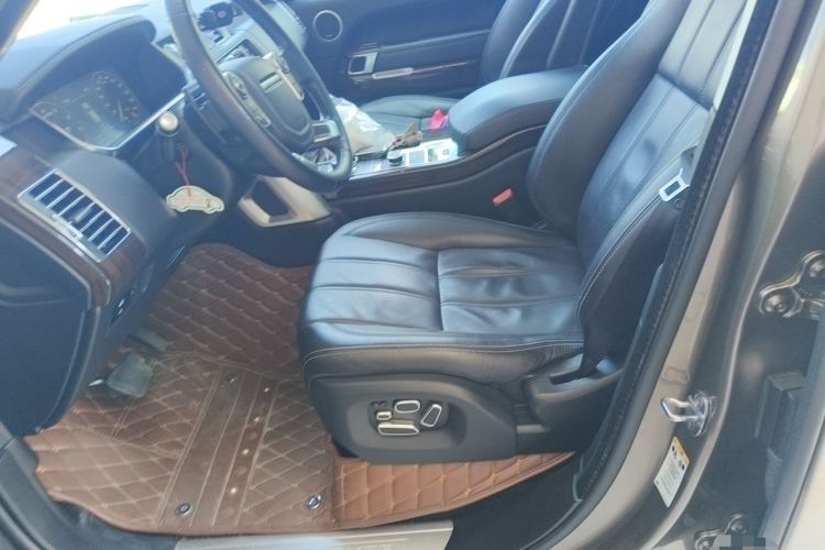 Used Land Rover Range 2014 3.0 SC V6 Vogue SE Left Front Seat
