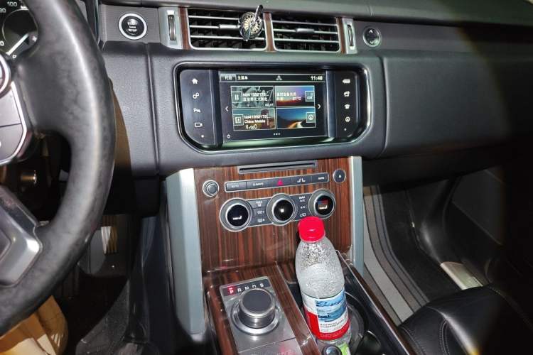Used Land Rover Range  Audio And AC Panel