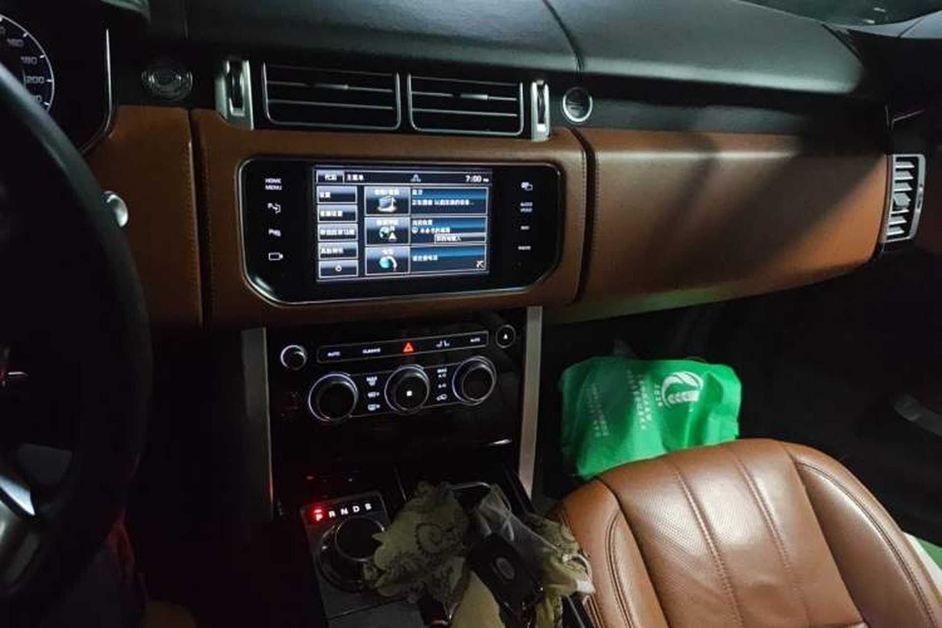 Used Land Rover Range  Audio And AC Panel