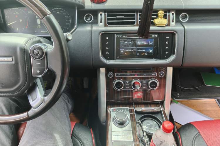 Used Land Rover Range 2015 3.0 SC V6 Vogue Audio And AC Panel