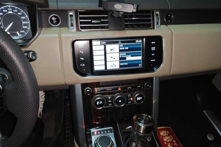 Used Land Rover Range  Audio And AC Panel