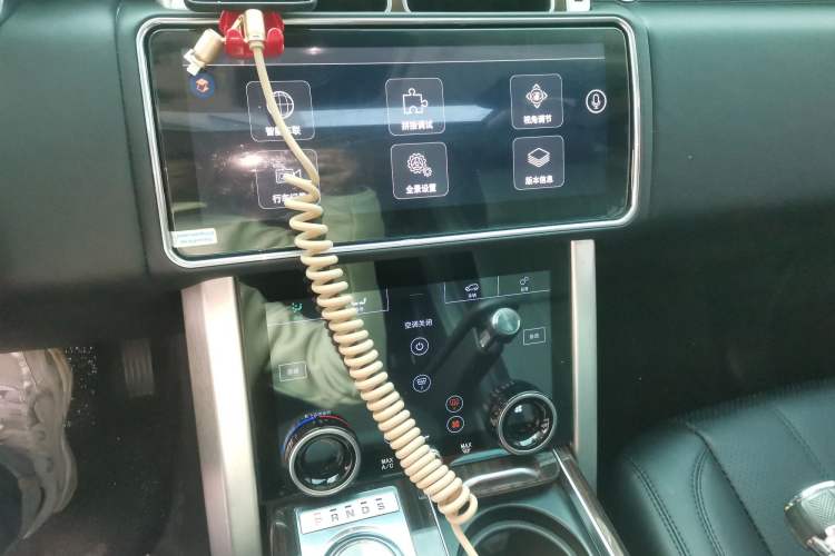 Used Land Rover Range  Audio And AC Panel