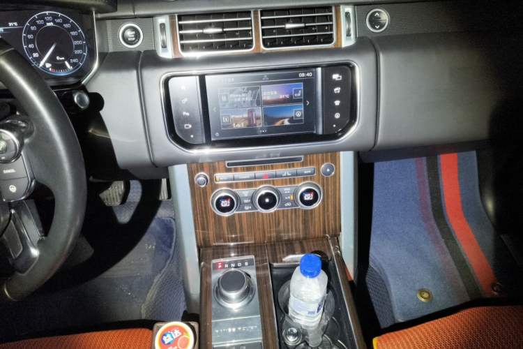 Used Land Rover Range  Audio And AC Panel