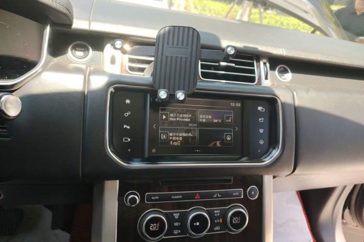 Used Land Rover Range 2015 3.0 SC V6 Vogue Audio And AC Panel