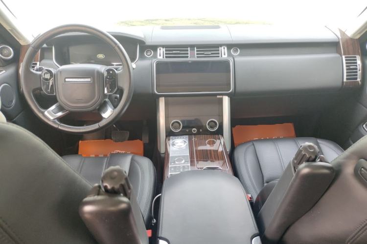 Used Land Rover Range 2015 3.0 SC V6 Vogue Center Console