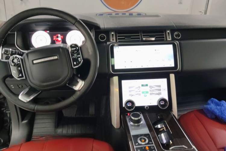 Used Land Rover Range 2015 3.0 SC V6 Vogue SE Long-Wheelbase Edition Center Console