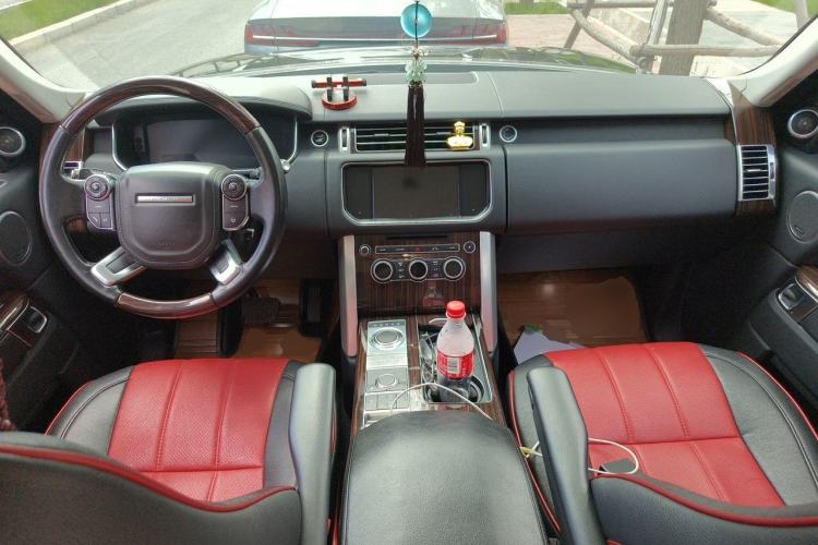 Used Land Rover Range 2015 3.0 SC V6 Vogue Center Console