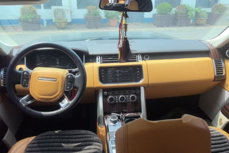 Used Land Rover Range  Center Console