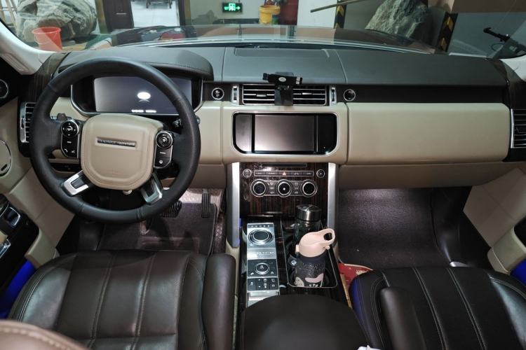 Used Land Rover Range  Center Console