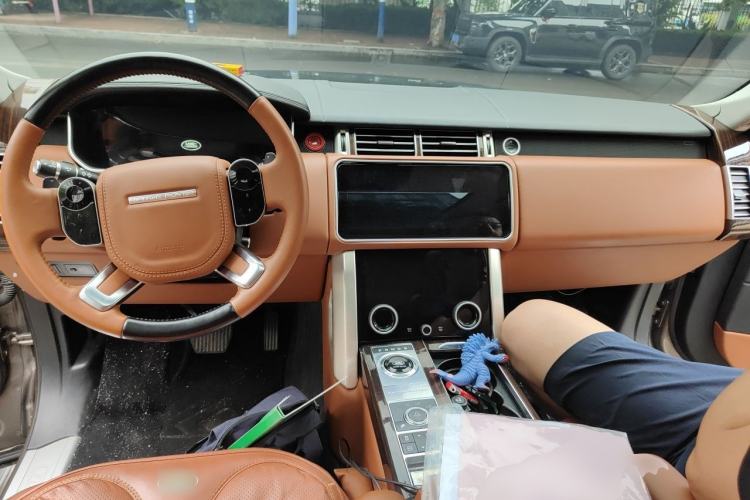 Used Land Rover Range  Center Console