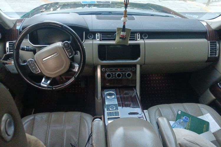 Used Land Rover Range  Center Console
