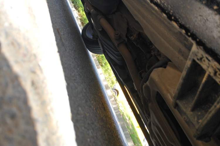 Used Land Rover Range  Chassis Front Right