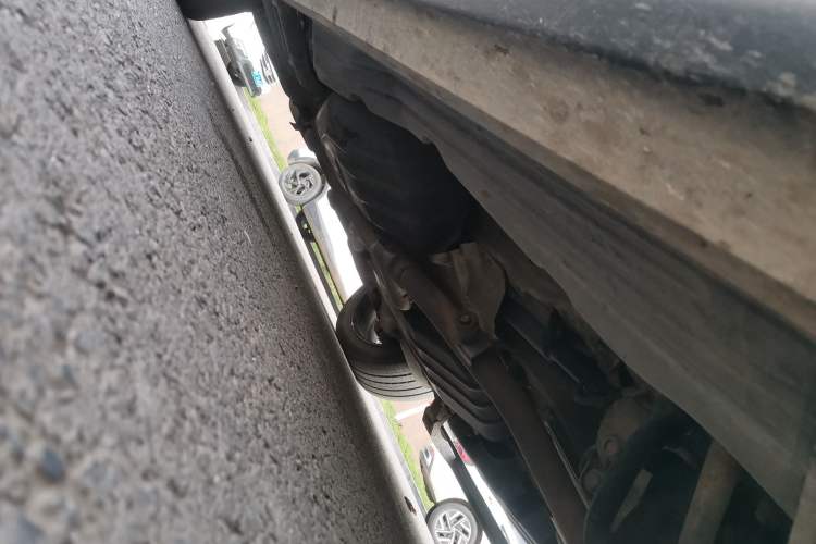 Used Land Rover Range  Chassis Front Right