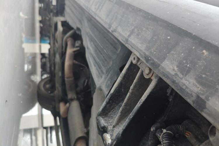 Used Land Rover Range  Chassis Rear Left