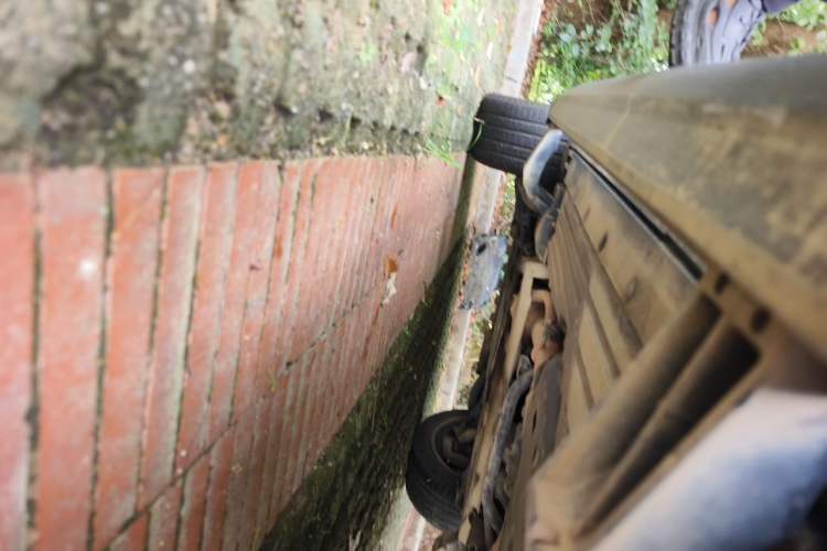 Used Land Rover Range  Chassis Rear Left
