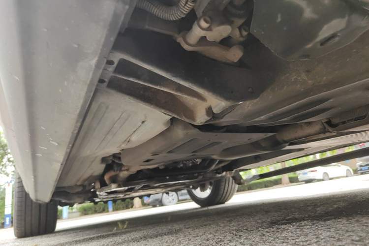 Used Land Rover Range  Chassis Rear Left