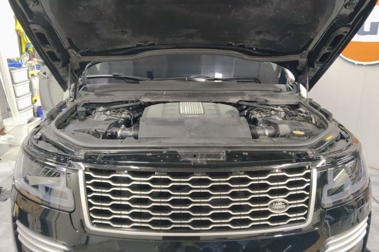 Used Land Rover Range 2015 3.0 SC V6 Vogue SE Long-Wheelbase Edition Engine Bay