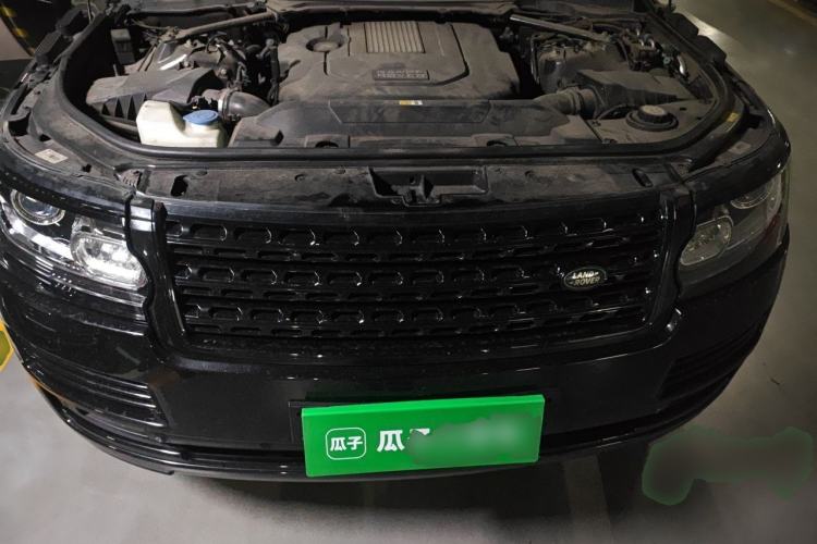 Used Land Rover Range  Engine Bay