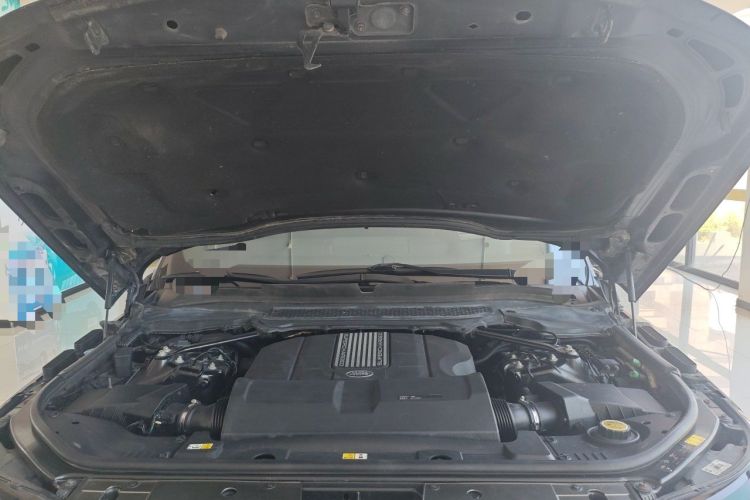 Used Land Rover Range  Engine Bay