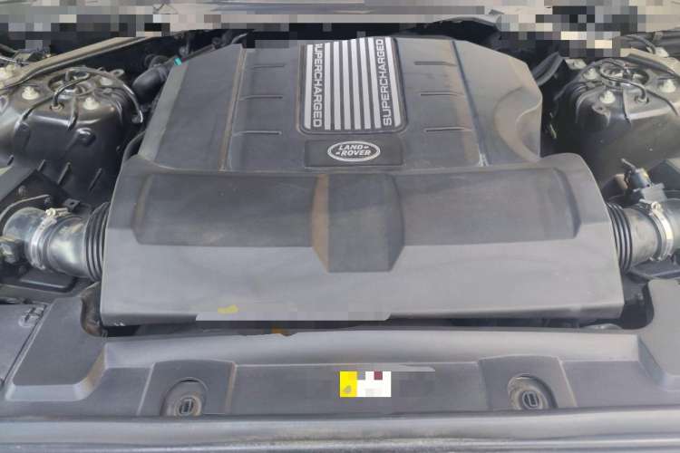 Used Land Rover Range 2015 3.0 SC V6 Vogue Engine Bay