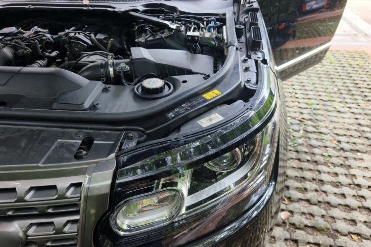 Used Land Rover Range  Engine Bay Left