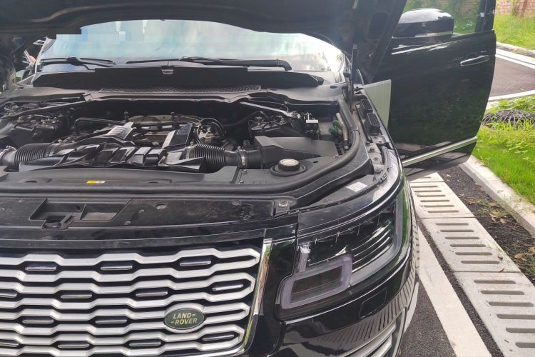 Used Land Rover Range  Engine Bay Left