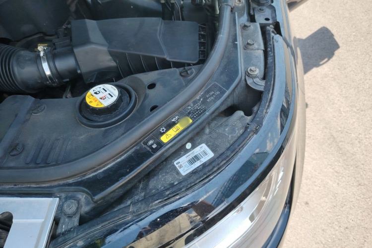 Used Land Rover Range 2015 3.0 SC V6 Vogue Engine Bay Left