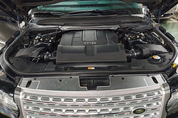 Used Land Rover Range 2015 3.0 SC V6 Vogue Engine Bay