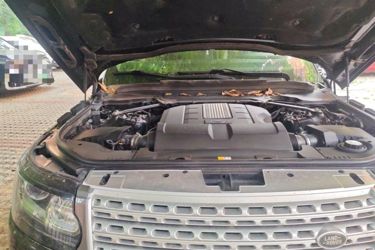 Used Land Rover Range 2015 3.0 SC V6 Vogue Engine Bay Right