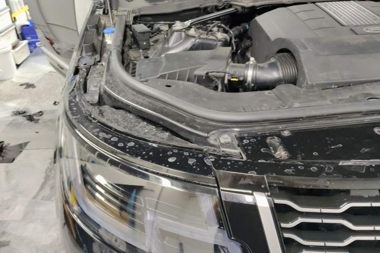 Used Land Rover Range 2015 3.0 SC V6 Vogue SE Long-Wheelbase Edition Engine Bay Right