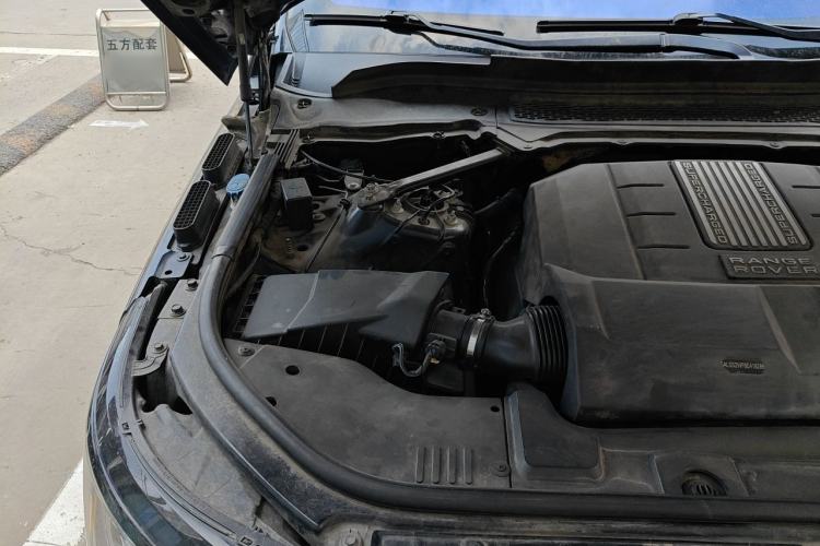 Used Land Rover Range  Engine Bay Right