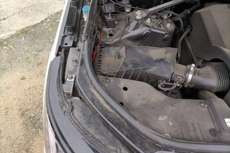 Used Land Rover Range 2015 3.0 SC V6 Vogue Engine Bay Right