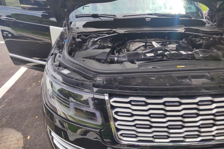 Used Land Rover Range  Engine Bay Right