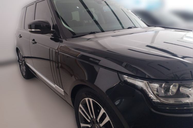 Used Land Rover Range 2015 3.0 SC V6 Vogue Front Right 45 Deg
