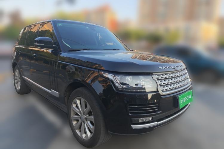 Used Land Rover Range 2015 3.0 SC V6 Vogue Front Right 45 Deg