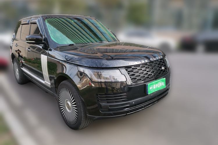 Used Land Rover Range  Front Right 45 Deg