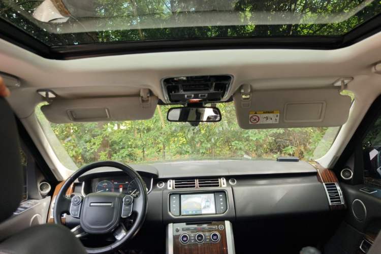 Used Land Rover Range  Headliner