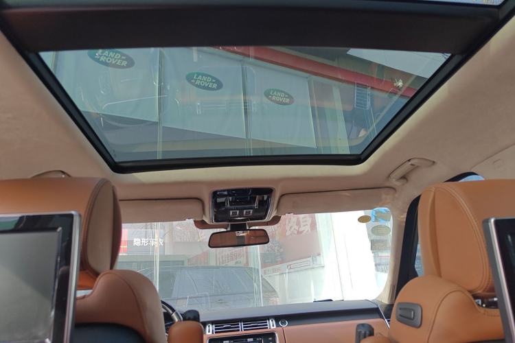 Used Land Rover Range 2015 3.0 TDV6 Vogue SE Extended-Length Model Headliner