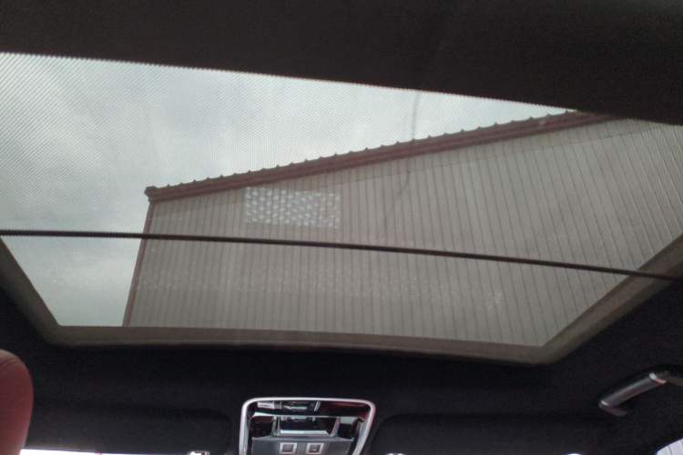 Used Land Rover Range  Headliner