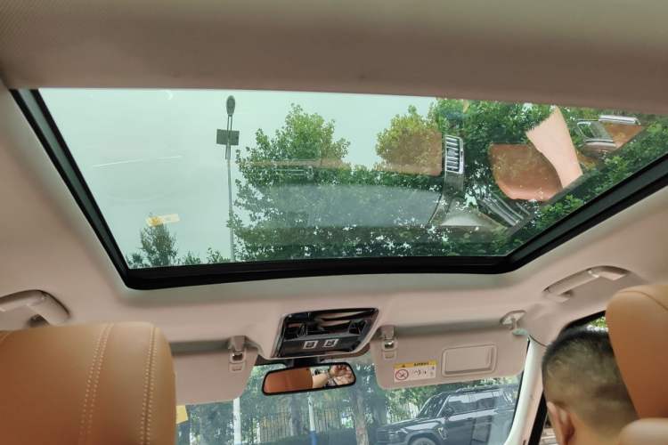 Used Land Rover Range  Headliner