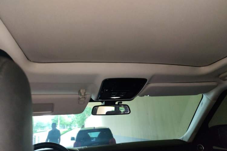 Used Land Rover Range  Headliner