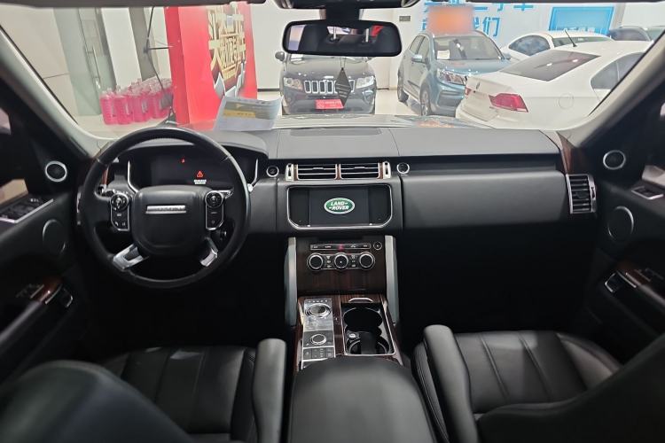 Used Land Rover Range 2015 3.0 SC V6 Vogue Interior 2