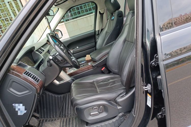 Used Land Rover Range 2015 3.0 SC V6 Vogue Left Front Seat